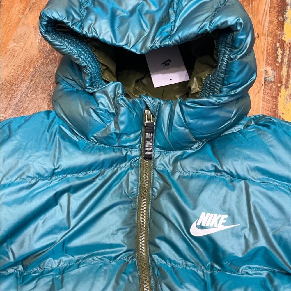 NWT Youth Girls Nike Puffer Jacket